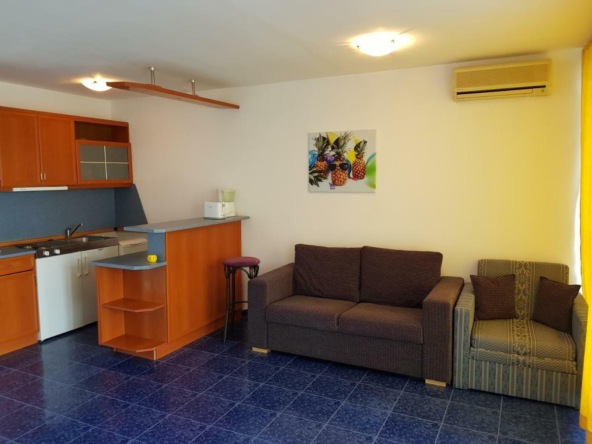 Riviera Complex 6 Hotel Sveti Vlas Buitenkant foto